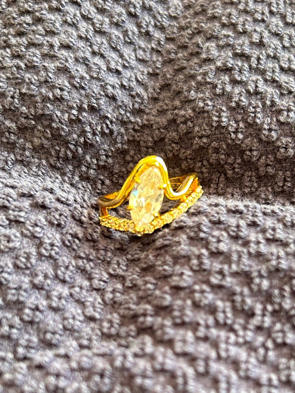 Gold Marquise Halo V-Curve Ring with Pavé Band - Women Jewelry
